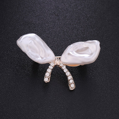 Elegant Flower Pearl Pin Brooch, Perfect Christmas Accessory With Delicate Floral Design