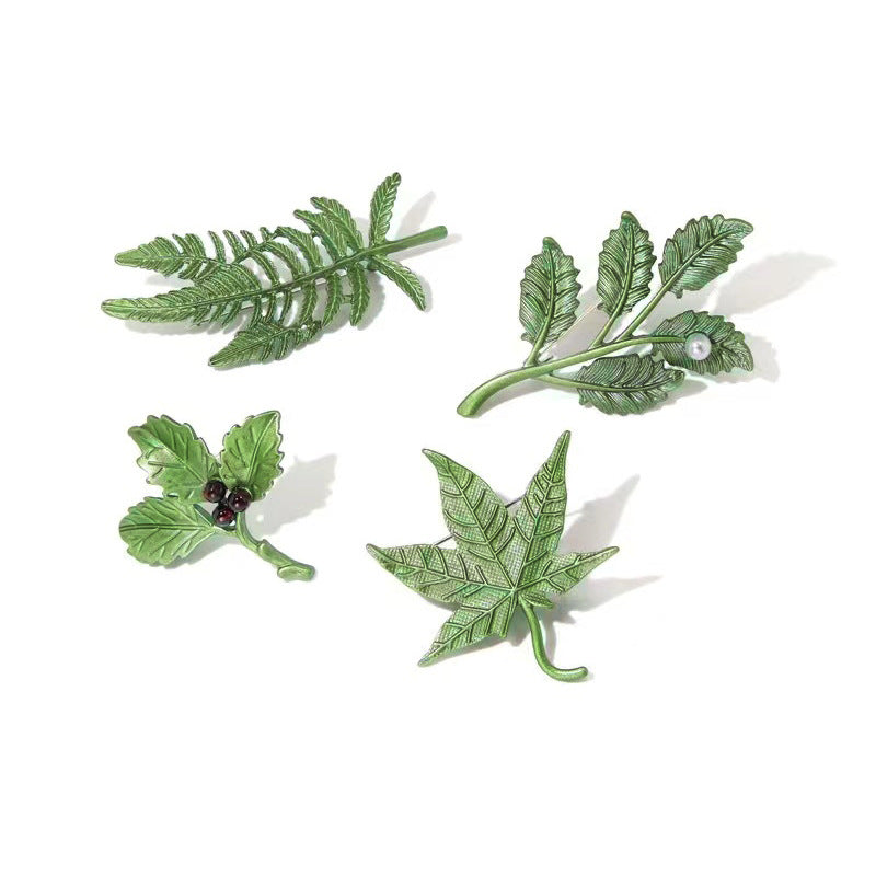 Pin Brooch Featuring A Green Plant Leaf Design, Elegant Jewelry Accessory