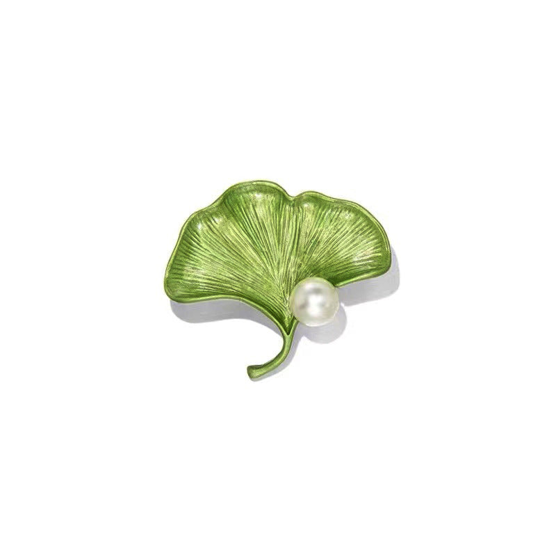 Pin Brooch Featuring A Green Plant Leaf Design, Elegant Jewelry Accessory