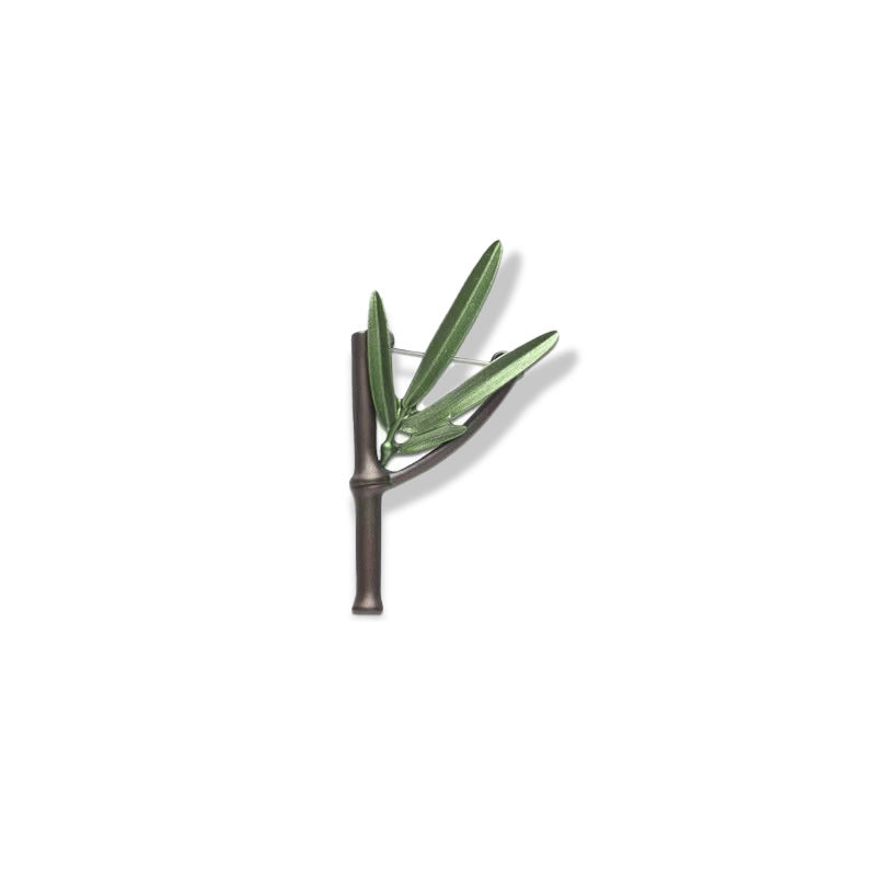 Pin Brooch Featuring A Green Plant Leaf Design, Elegant Jewelry Accessory