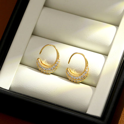 Retro Round Stud Earrings For Women Featuring Classic Ear Hook Design