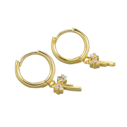 Sweet Bow Knot Stud Earrings For Women In Silver Featuring Copper Material