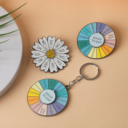 Daisy Pattern Keychain Featuring Elegant Floral Design For Stylish Accessory