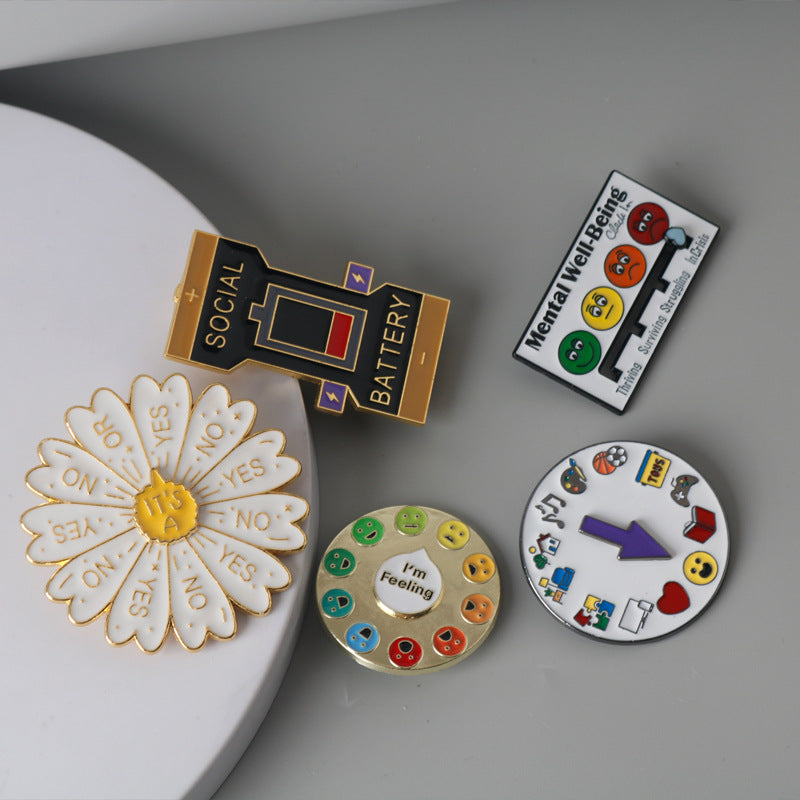 Daisy Pattern Keychain Featuring Elegant Floral Design For Stylish Accessory
