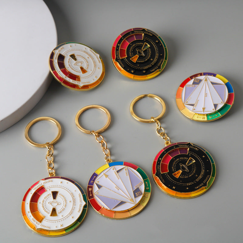 Daisy Pattern Keychain Featuring Elegant Floral Design For Stylish Accessory