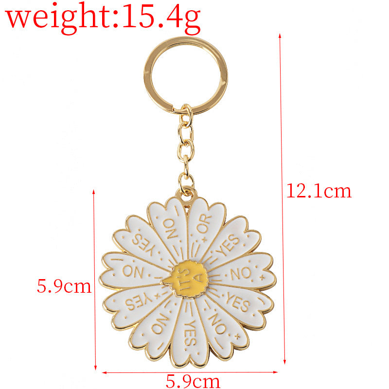Daisy Pattern Keychain Featuring Elegant Floral Design For Stylish Accessory