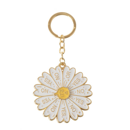Daisy Pattern Keychain Featuring Elegant Floral Design For Stylish Accessory