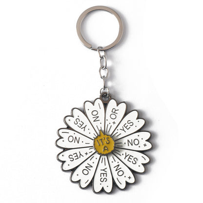 Daisy Pattern Keychain Featuring Elegant Floral Design For Stylish Accessory