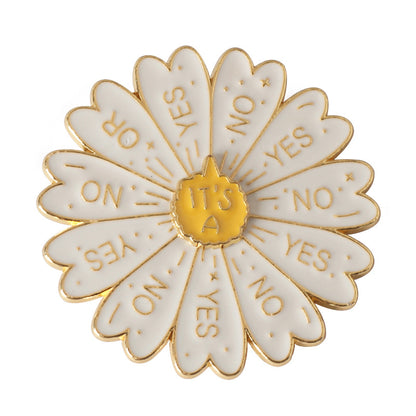 Daisy Pattern Keychain Featuring Elegant Floral Design For Stylish Accessory