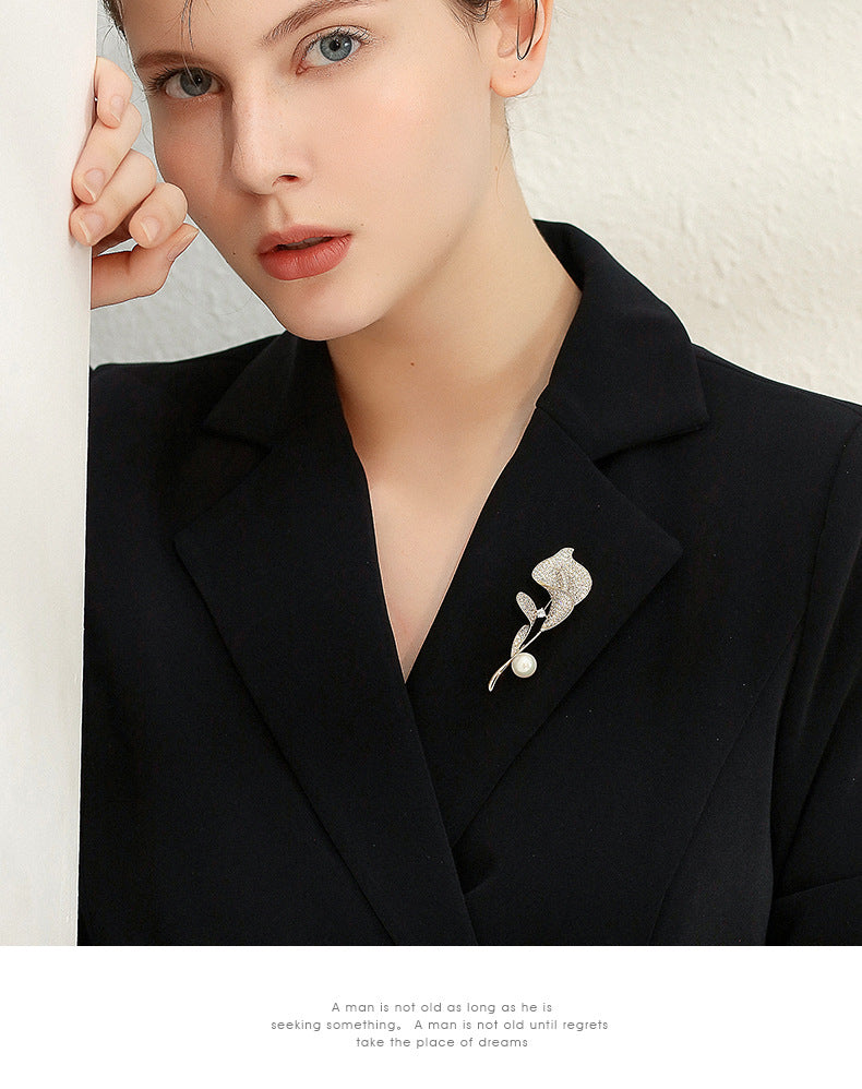 Golden Flower Pin Brooch, Elegant Floral Jewelry Accessory For Women