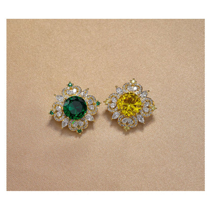 Flower Pin Brooch Featuring Zircon Inlay In Elegant Green Color