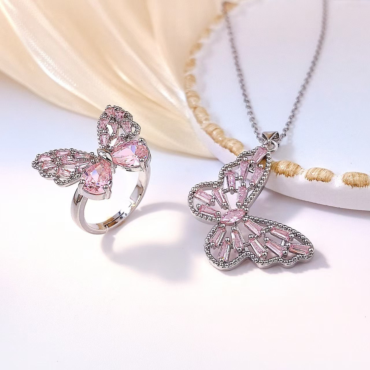 2 Pieces Pink Butterfly Jewelry Set Featuring Zircon Inlay And Copper Material