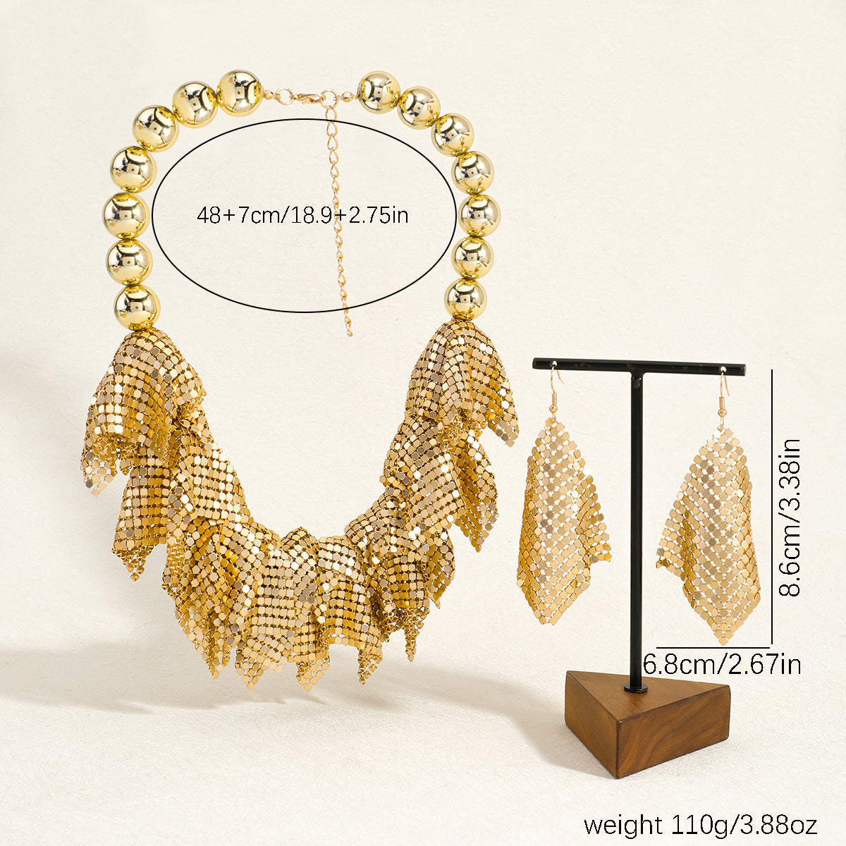 Fish Pattern Alloy Necklace In Gold Featuring Braid Craftsmanship For Elegant Style