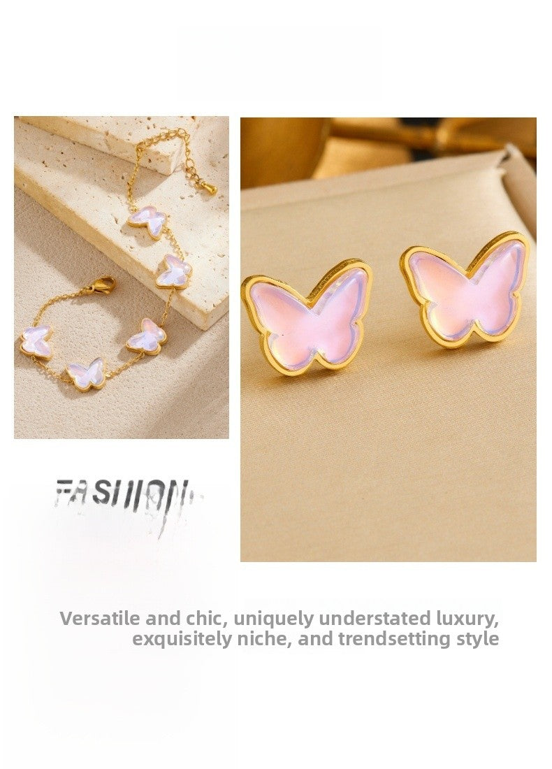 Pink Jewelry Set Featuring Elegant Butterfly Pattern For Stylish Wear
