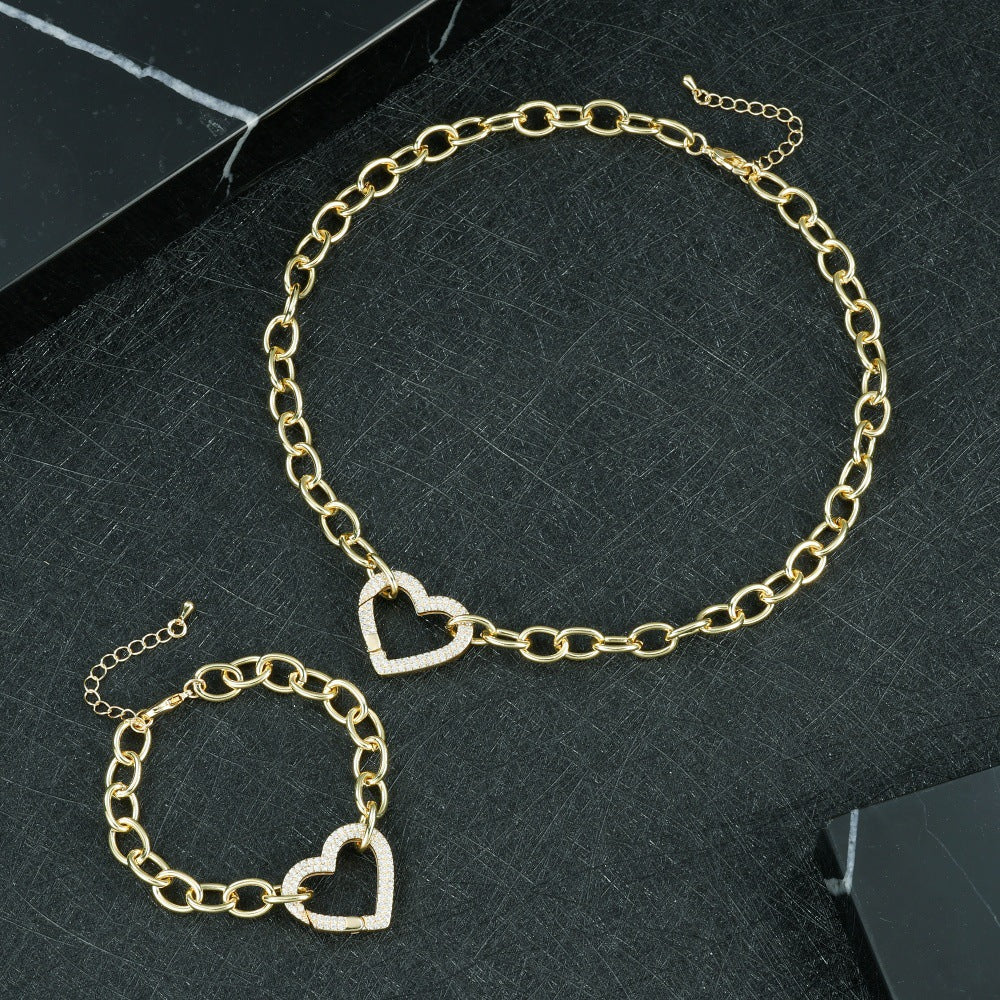 Heart Shape Necklace For Women Featuring Elegant Copper Material