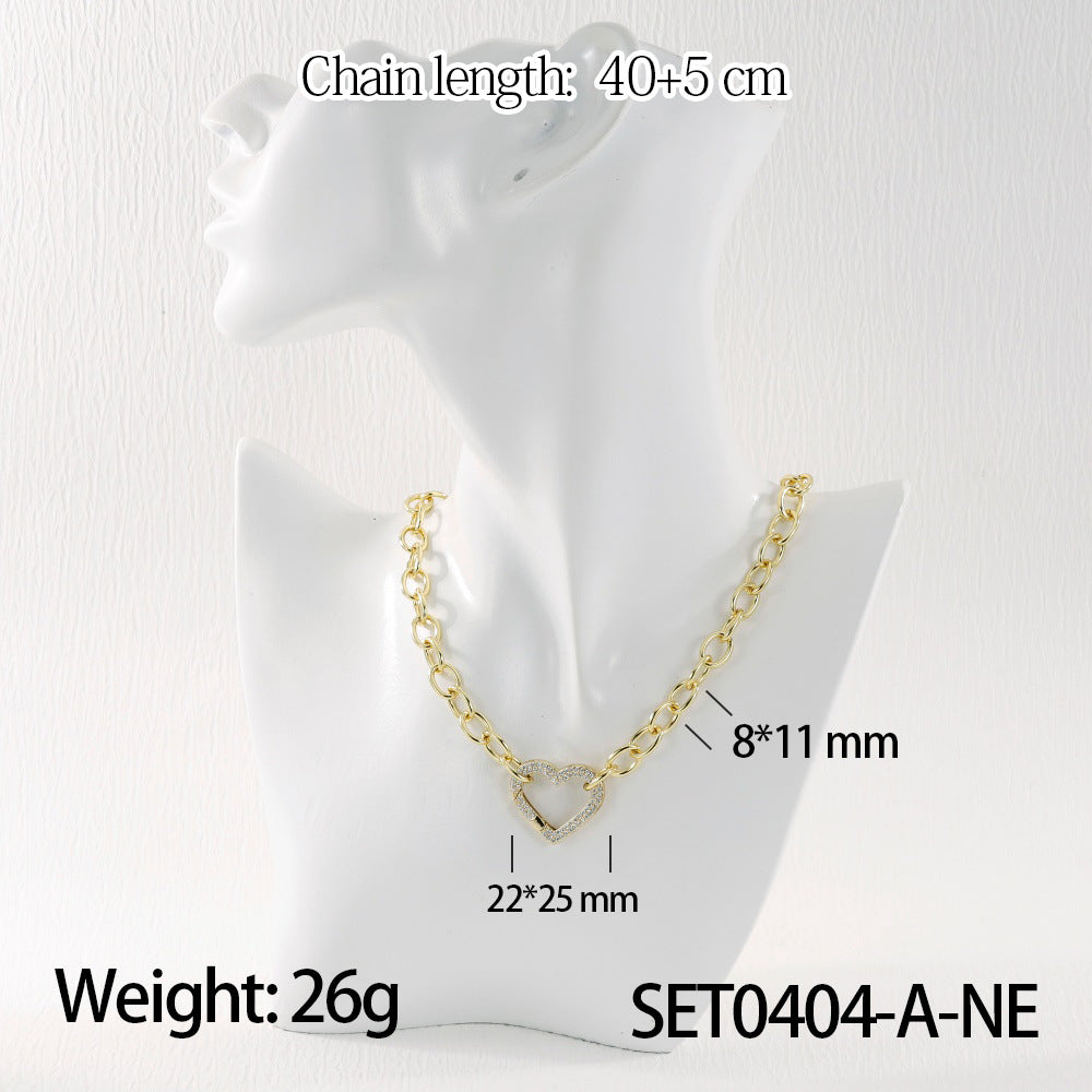 Heart Shape Necklace For Women Featuring Elegant Copper Material