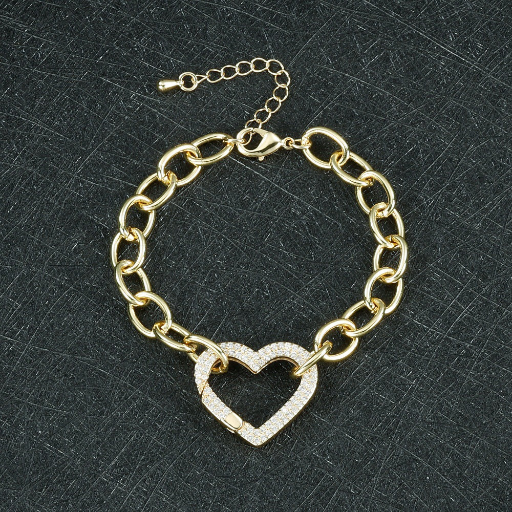 Heart Shape Necklace For Women Featuring Elegant Copper Material