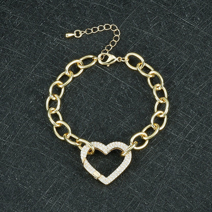 Heart Shape Necklace For Women Featuring Elegant Copper Material