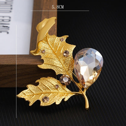 Flower Petal Brooch Pin In Alloy Featuring February Birthstone Amethyst In Purple