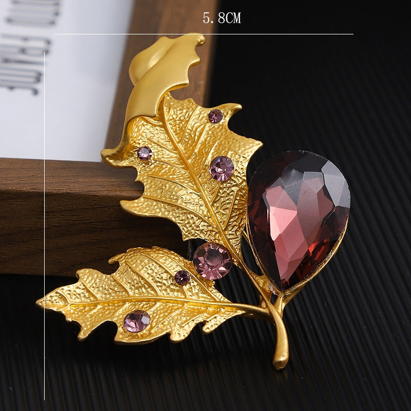 Flower Petal Brooch Pin In Alloy Featuring February Birthstone Amethyst In Purple