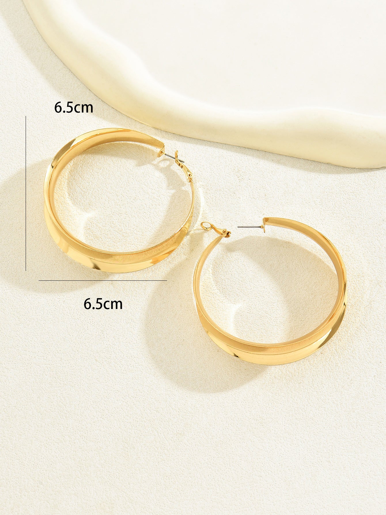For Golden Retro Metal Hoop Earrings Featuring Classic Design And Durable Construction