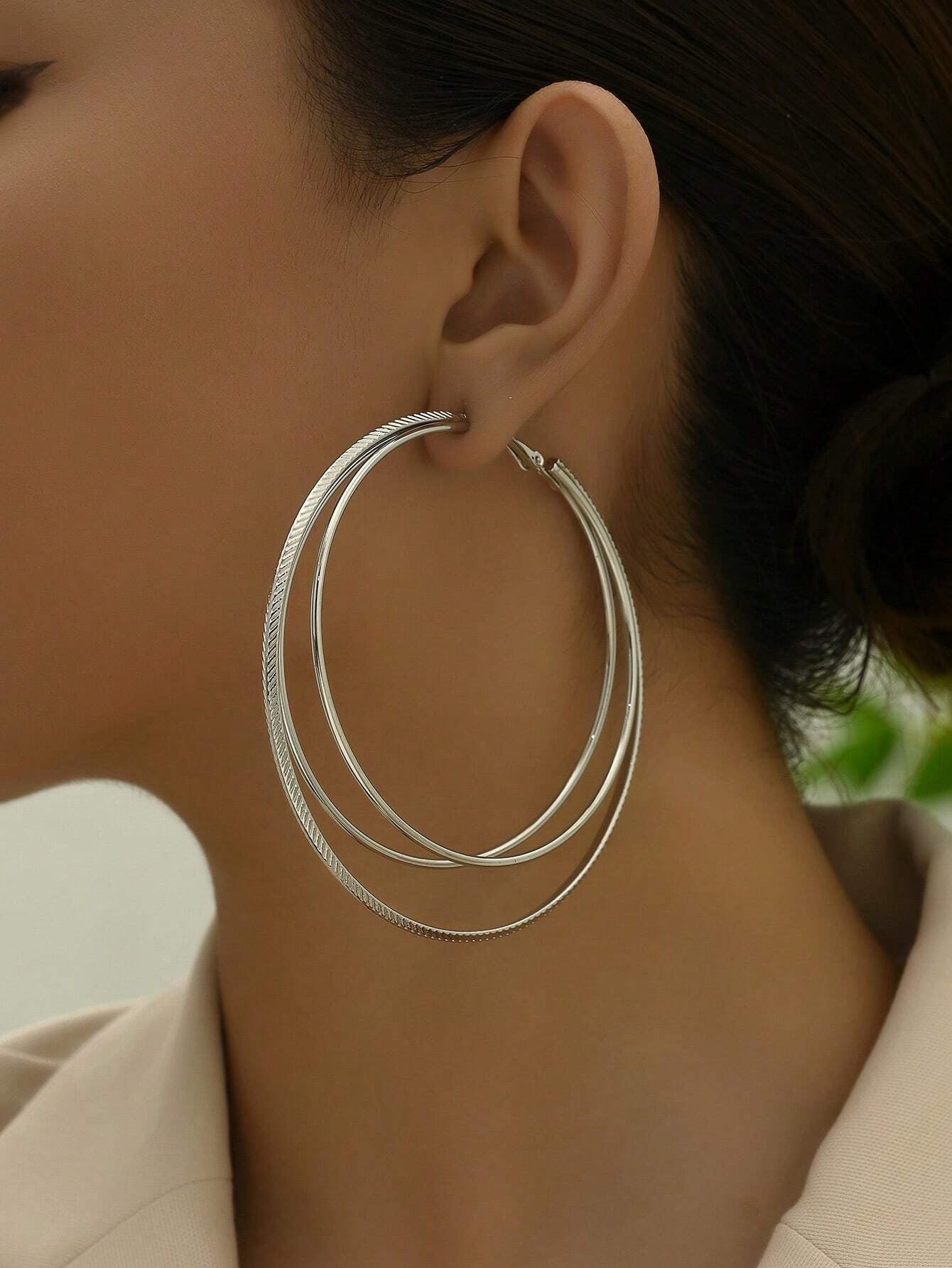 Exaggerated Golden Metal Circle Earrings For Stylish Statement Looks