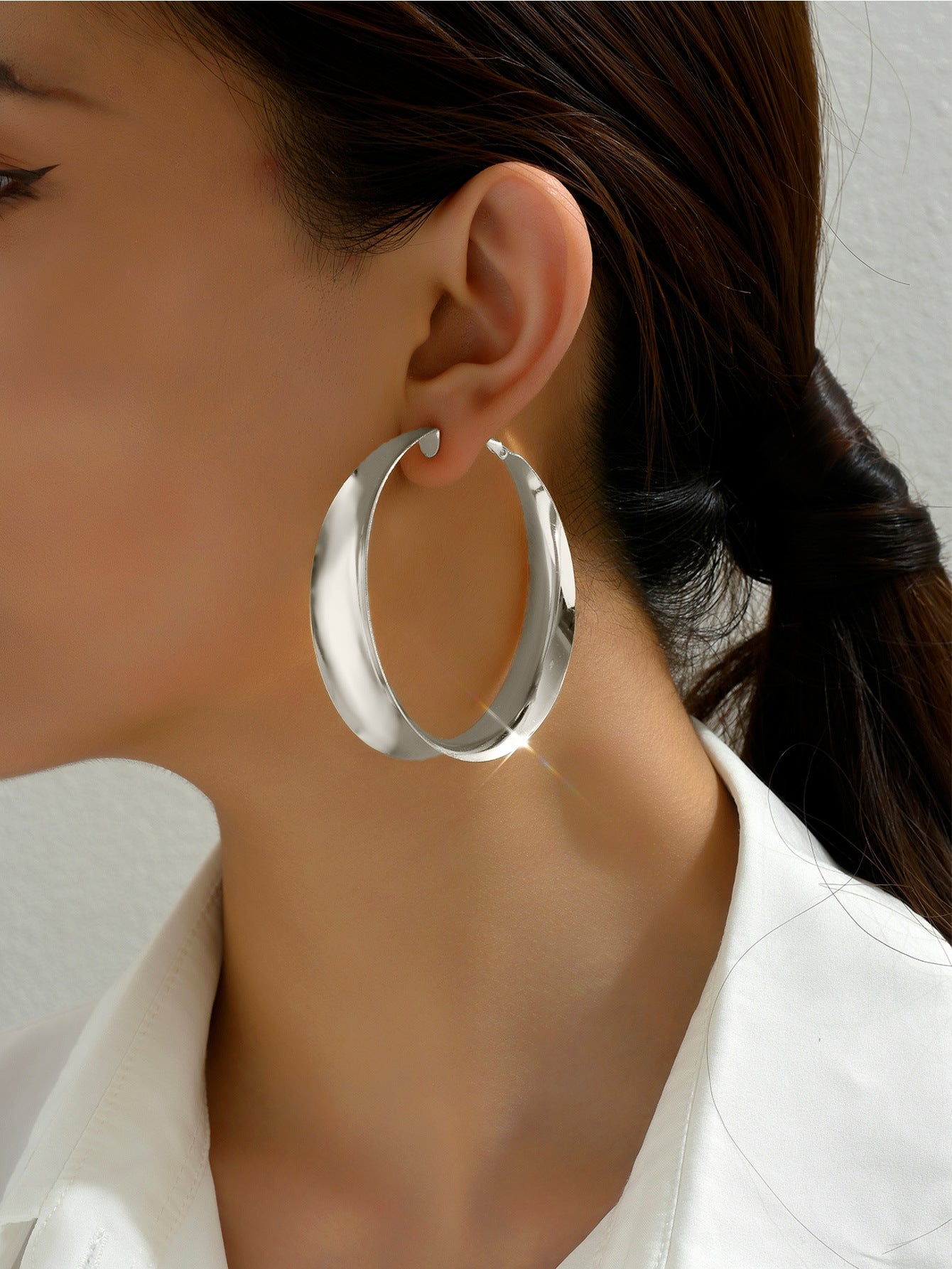 For Golden Retro Metal Hoop Earrings Featuring Classic Design And Durable Construction