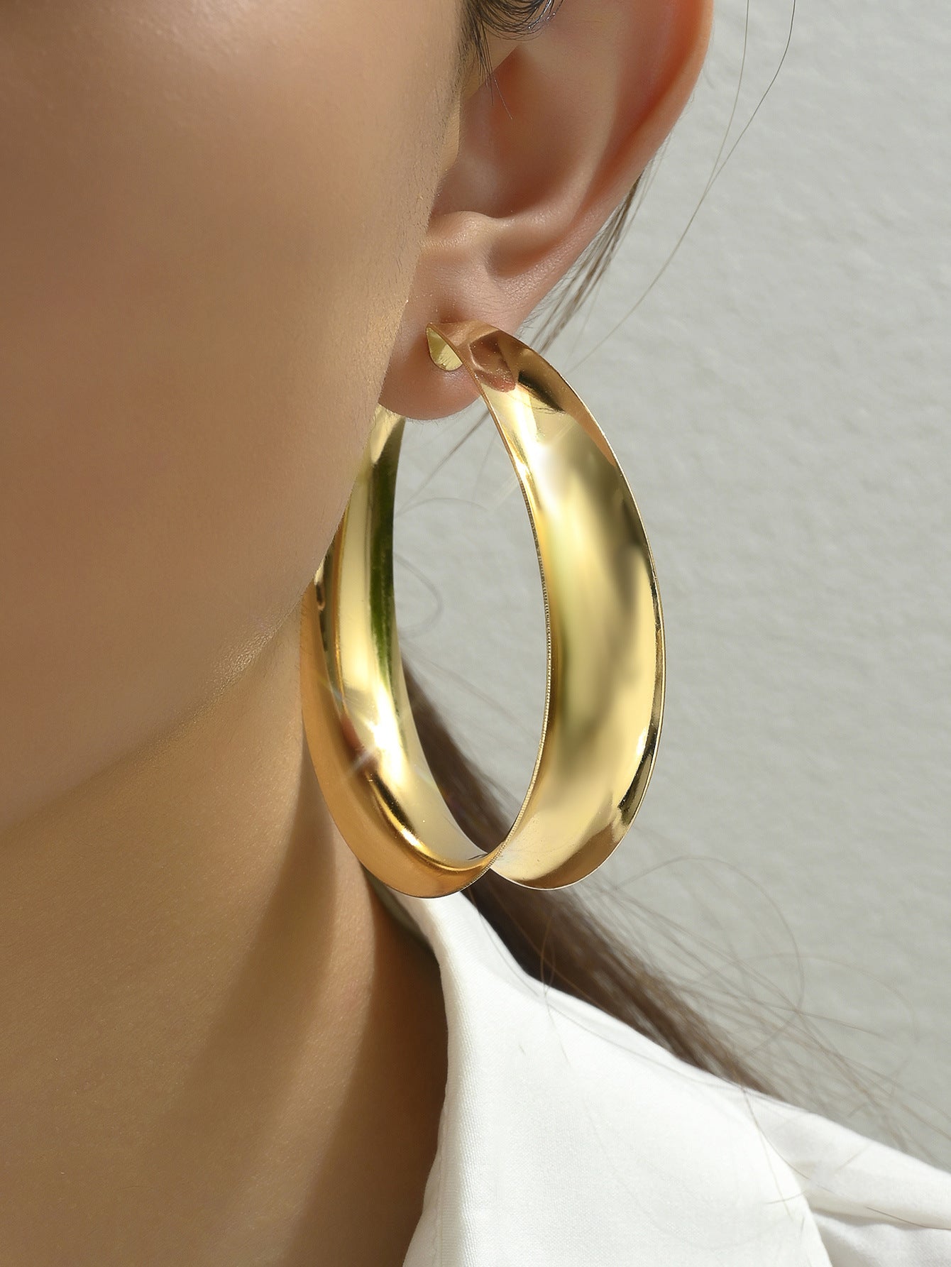 For Golden Retro Metal Hoop Earrings Featuring Classic Design And Durable Construction