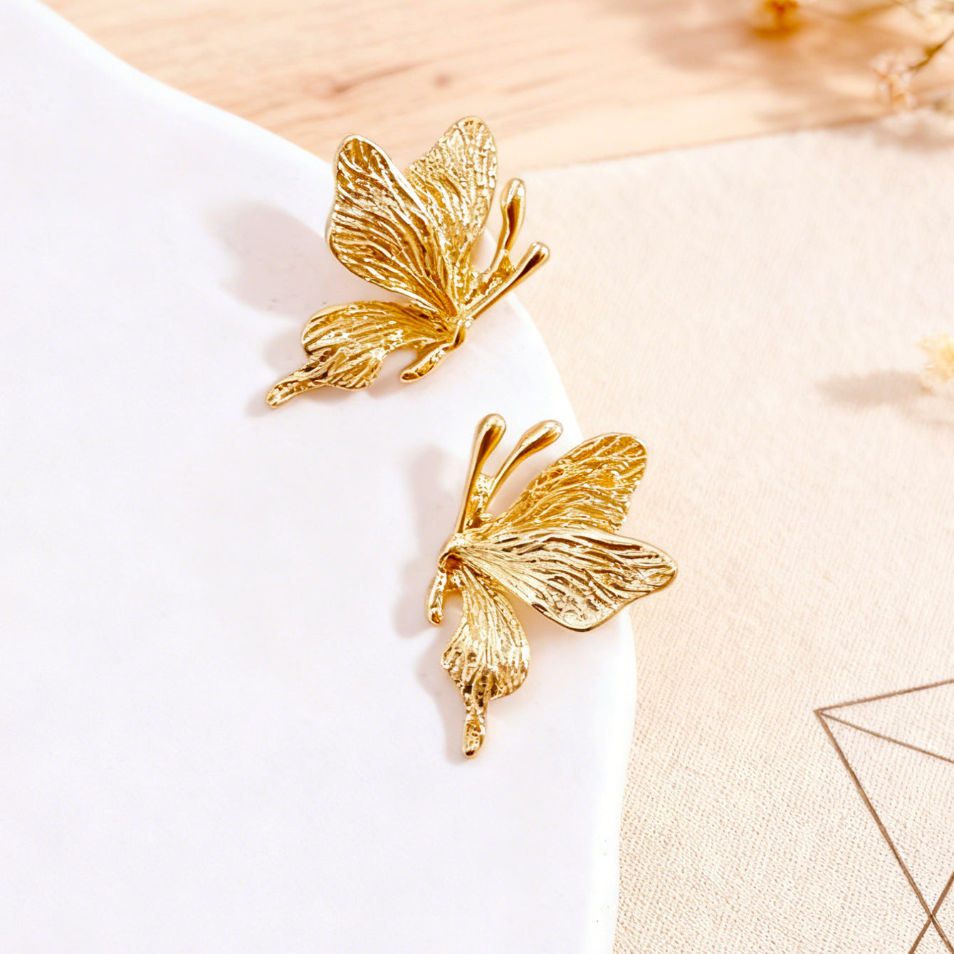 Butterfly Stud Earrings For Women In Golden Alloy, Elegant And Lightweight Jewelry