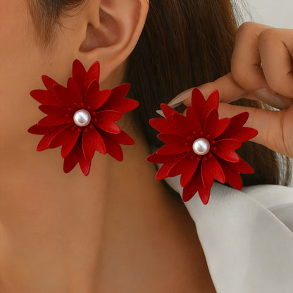 Retro Flowers Stud Earrings For Unisex Featuring Red Alloy Design
