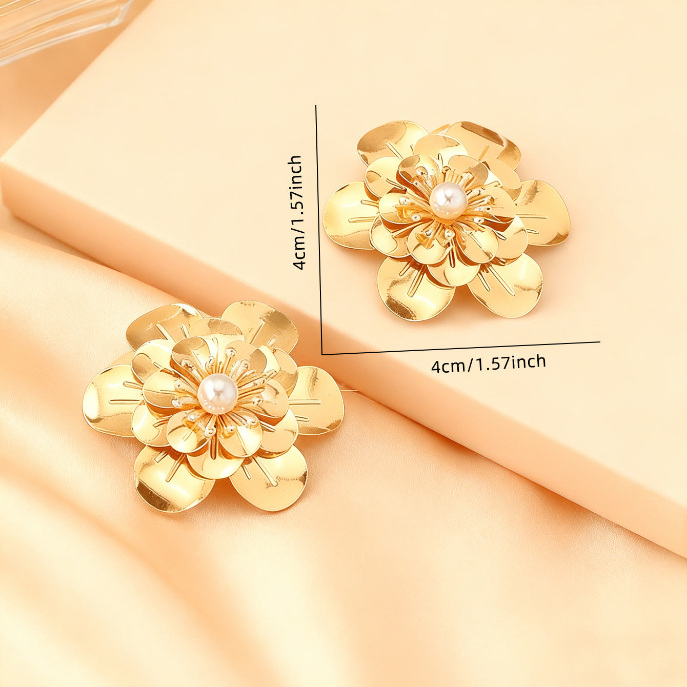 Flowers Stud Earrings For Women In Golden Alloy, Elegant Floral Design For Everyday Wear