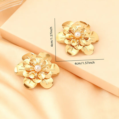 Flowers Stud Earrings For Women In Golden Alloy, Elegant Floral Design For Everyday Wear