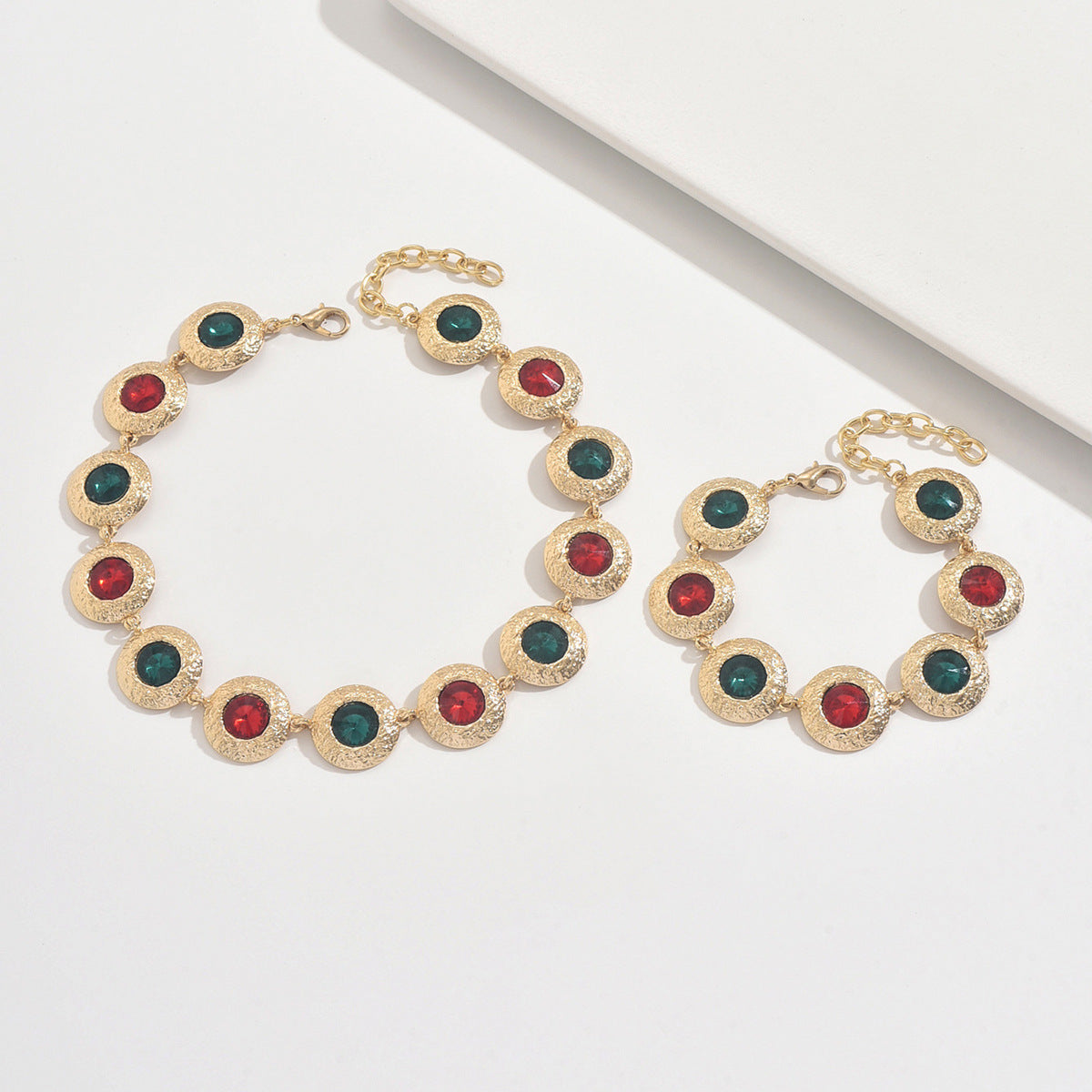 Ethnic Style Jewelry Set In Golden Featuring Colour Pattern And Artificial Crystal Material