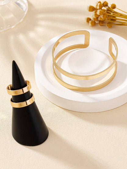 Golden Jewelry Set Featuring Metal Material For Elegant Wear