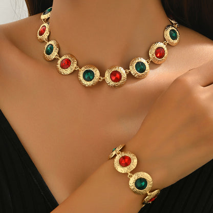 Ethnic Style Jewelry Set In Golden Featuring Colour Pattern And Artificial Crystal Material