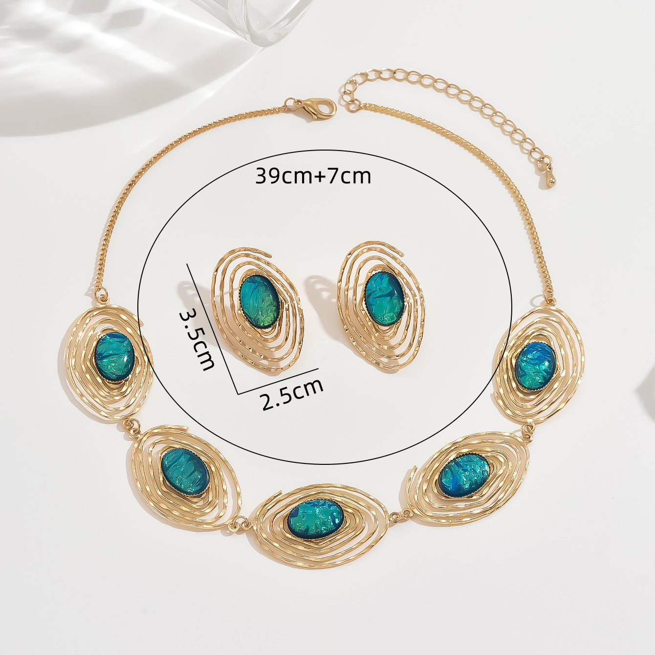 Golden Jewelry Set Featuring Eye Pattern Made Of Durable Alloy