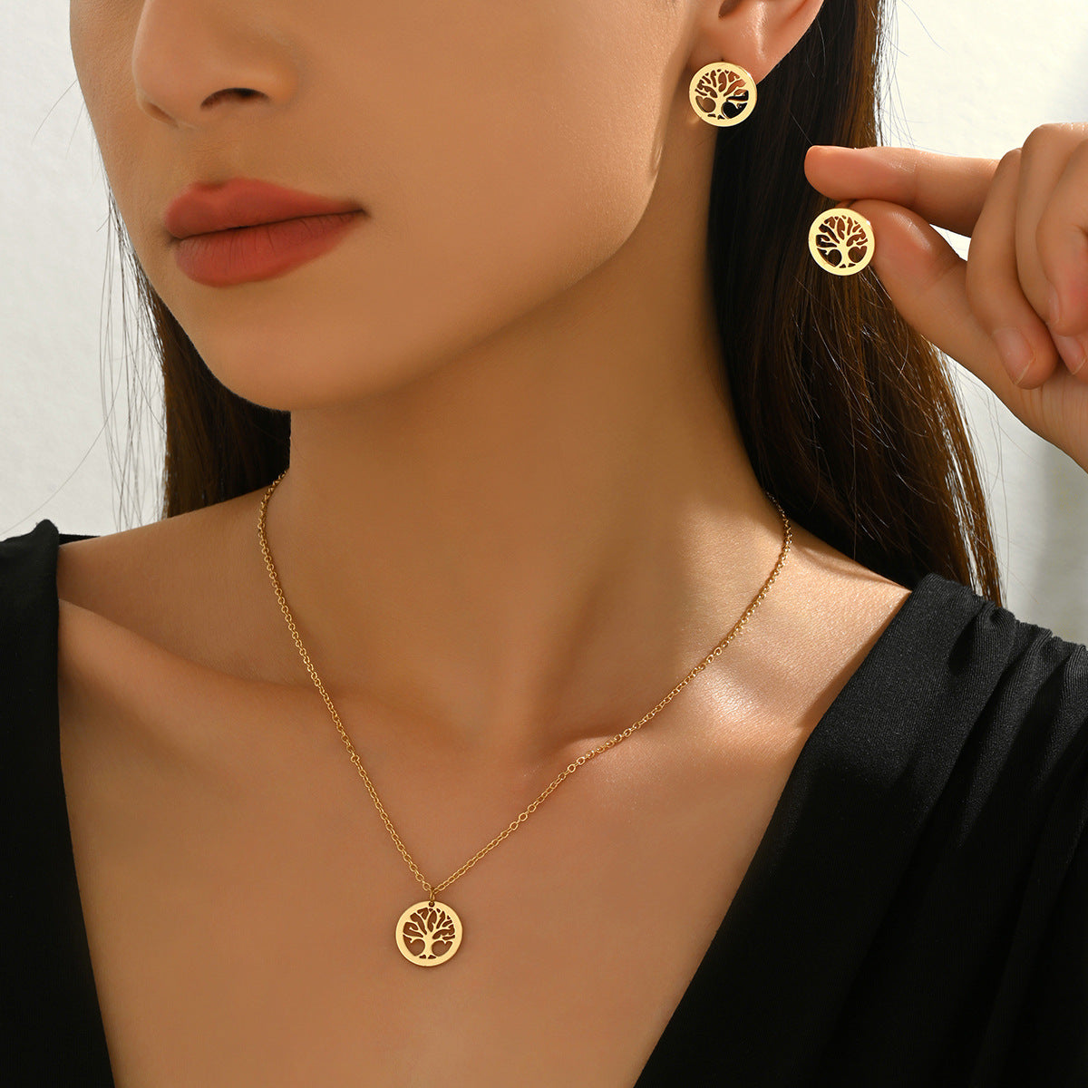 Golden Jewelry Set Featuring Tree Pattern Made Of Durable Alloy