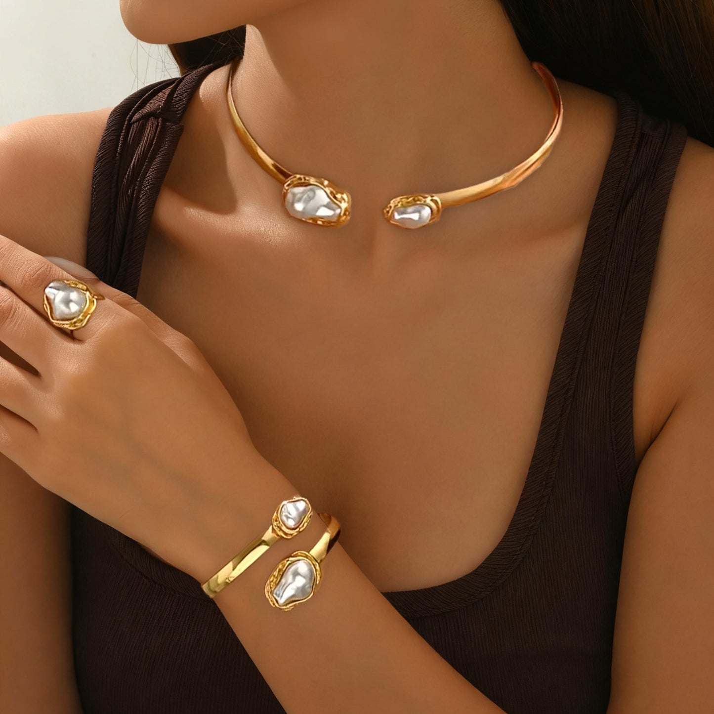 Baroque Style Alloy Bangle For Women Featuring Electroplated Gold Plating Process, 1 Set