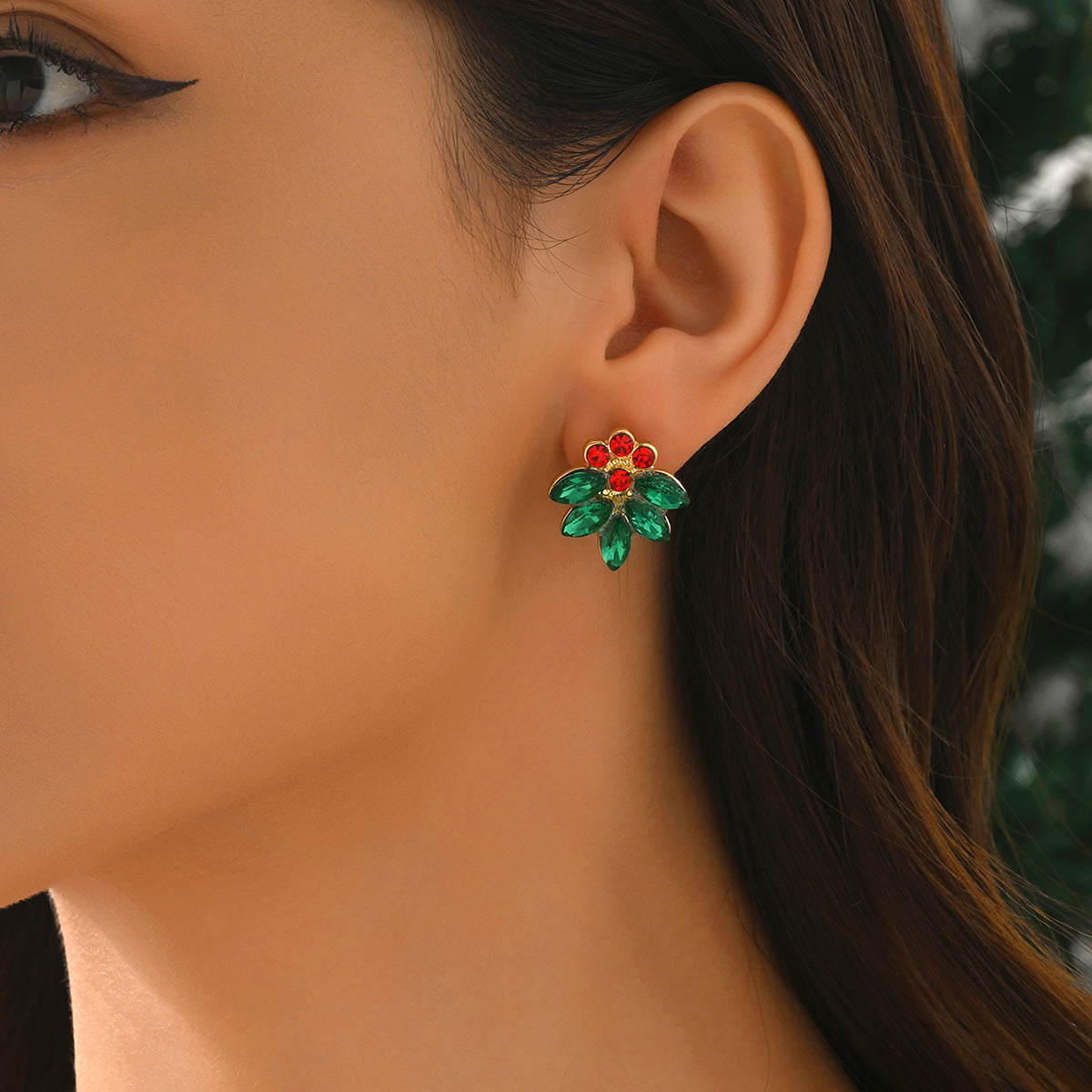 Christmas Flowers Stud Earrings For Women In Red Alloy, Elegant Holiday Jewelry Gift