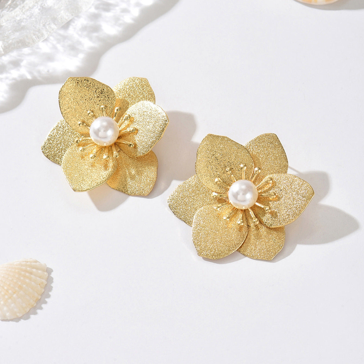 Elegant Golden Alloy Flowers Stud Earrings For Stylish Wear