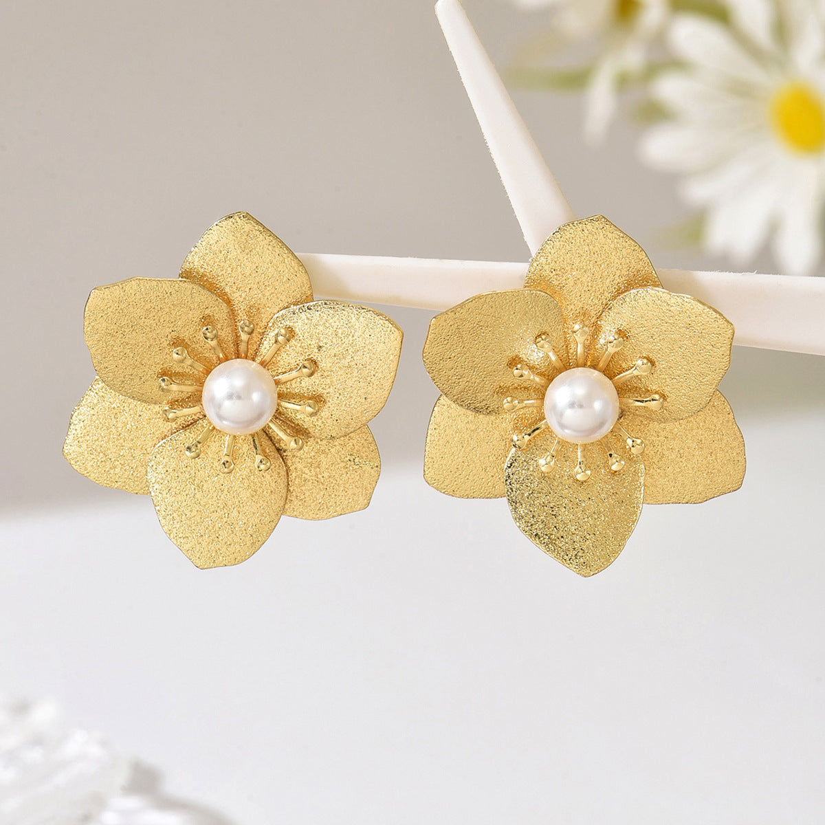 Elegant Golden Alloy Flowers Stud Earrings For Stylish Wear