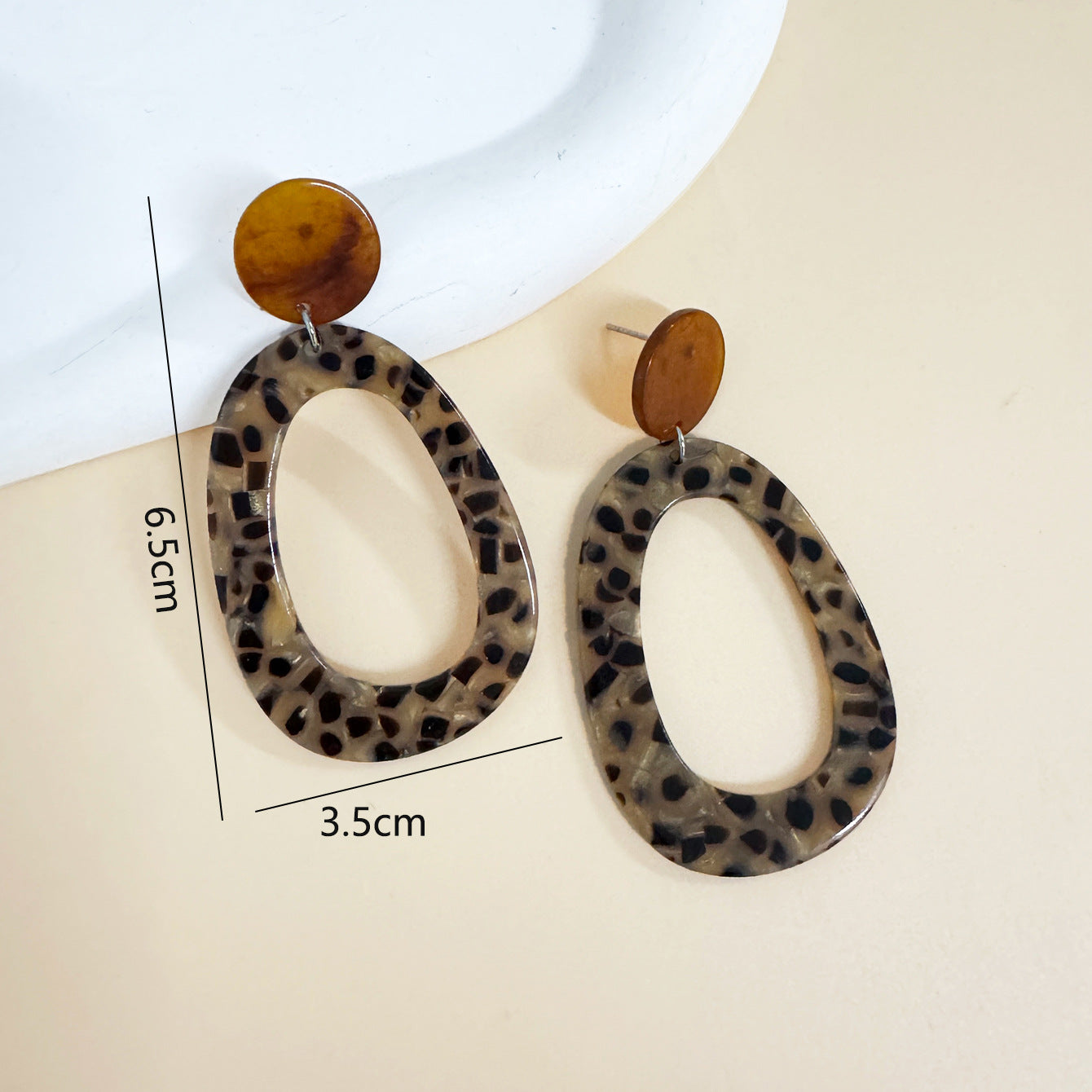Leopard Print Drop Earrings For Women Made Of Plastic Featuring Stylish Animal Pattern