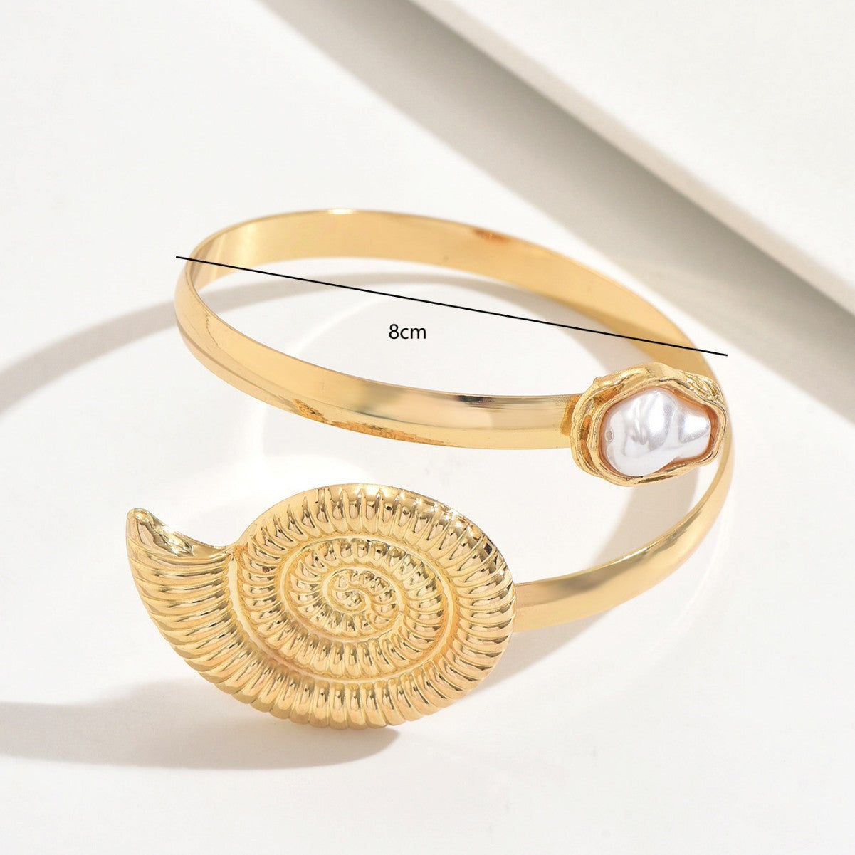 Conch Arm Cuff For Women In Marine Style Featuring Golden Metal Design