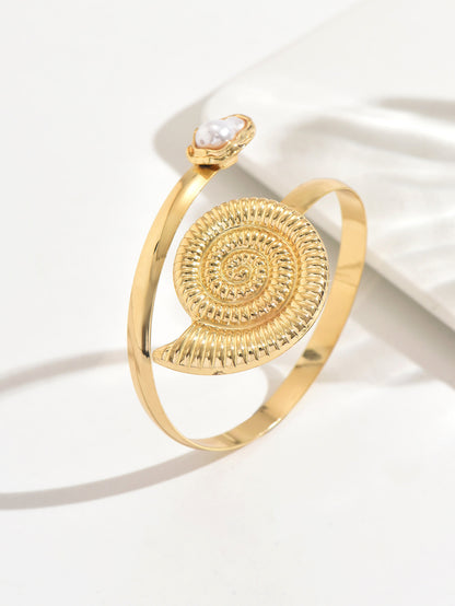 Conch Arm Cuff For Women In Marine Style Featuring Golden Metal Design