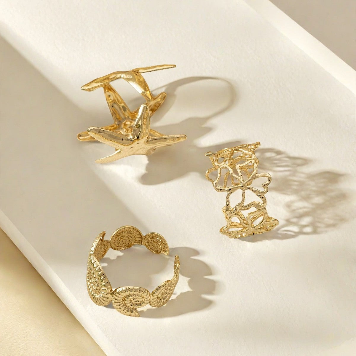 Conch Ring For Women In Golden Metal, 1 Set Featuring Elegant Design