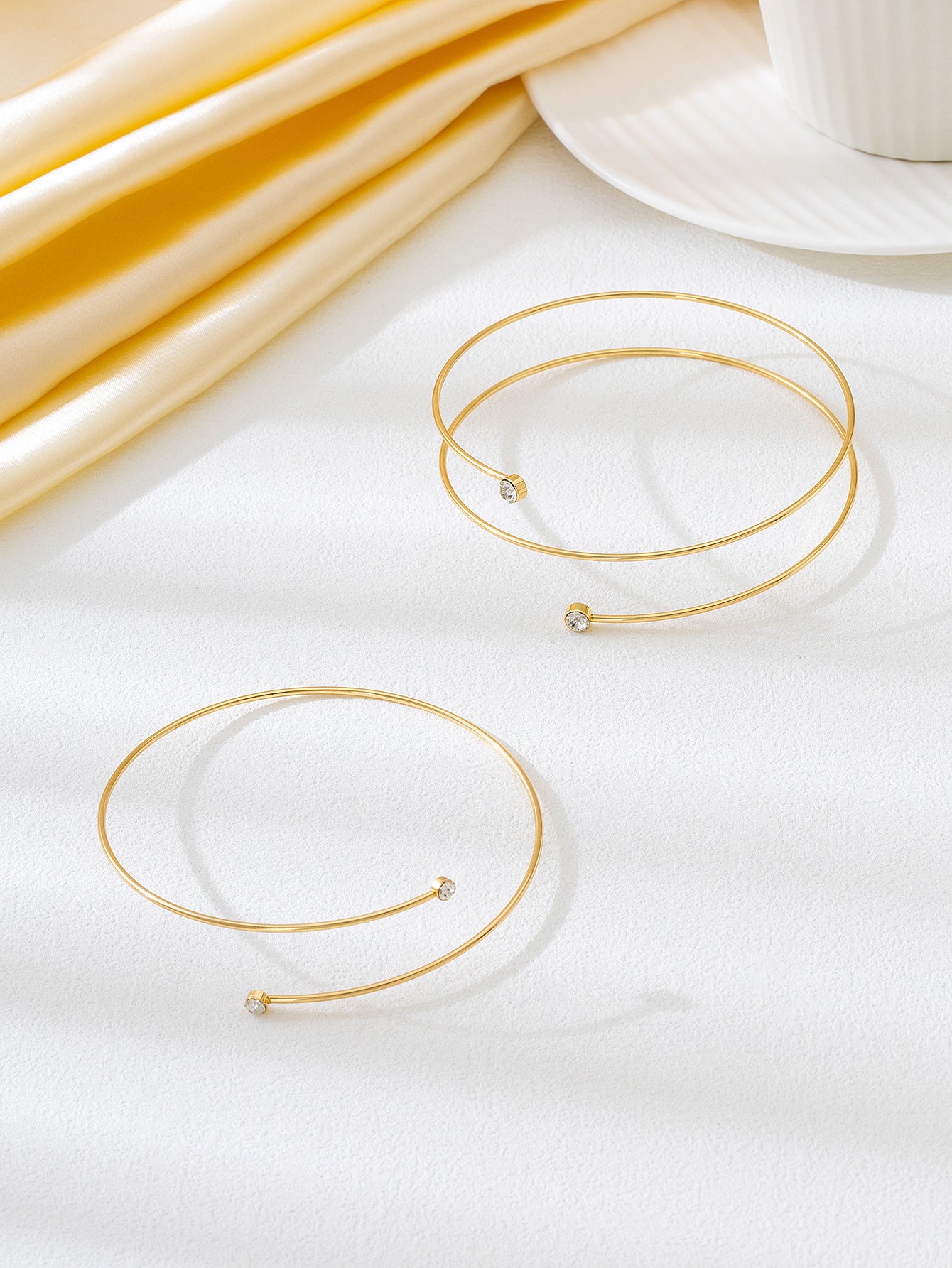 Golden Metal Jewelry Set Featuring Lines Pattern With Stretch Adjustable Fit, 1 Set Included