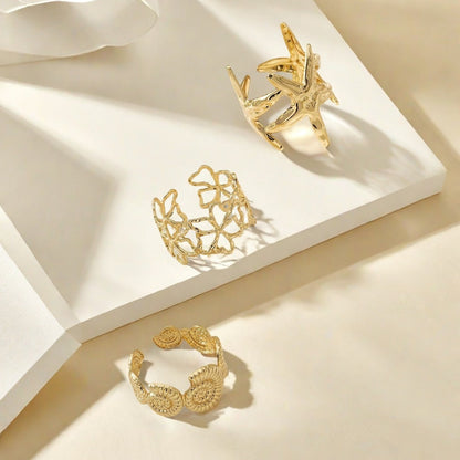 Conch Ring For Women In Golden Metal, 1 Set Featuring Elegant Design