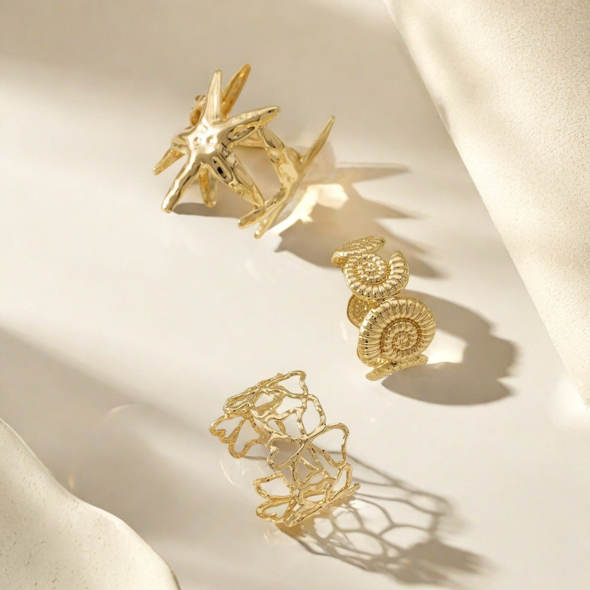 Conch Ring For Women In Golden Metal, 1 Set Featuring Elegant Design