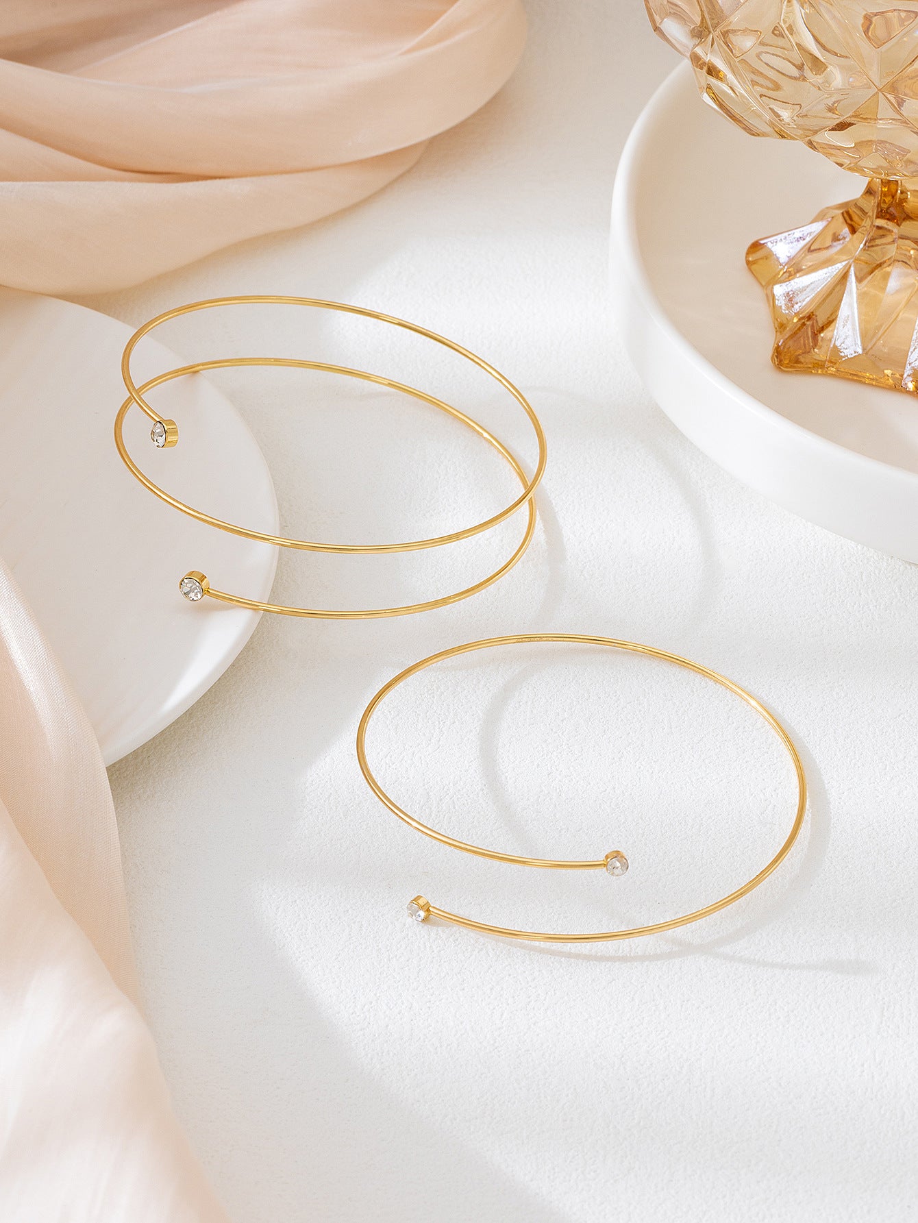 Golden Metal Jewelry Set Featuring Lines Pattern With Stretch Adjustable Fit, 1 Set Included