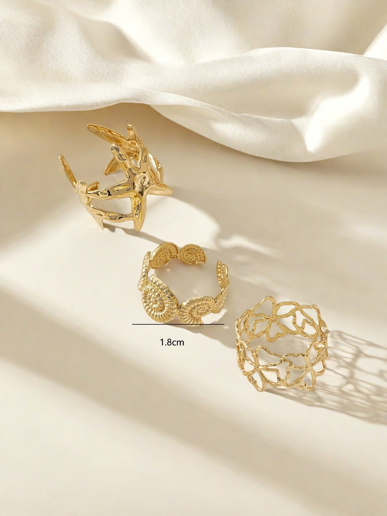Conch Ring For Women In Golden Metal, 1 Set Featuring Elegant Design